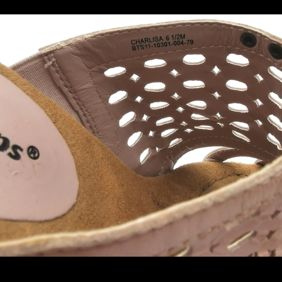 SIZE 6.5 M Baretraps Charlisa Light Pink Sandals - Picture 6 of 8